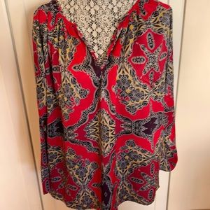 NATORI Cold Shoulder Top.  Sz. Lg